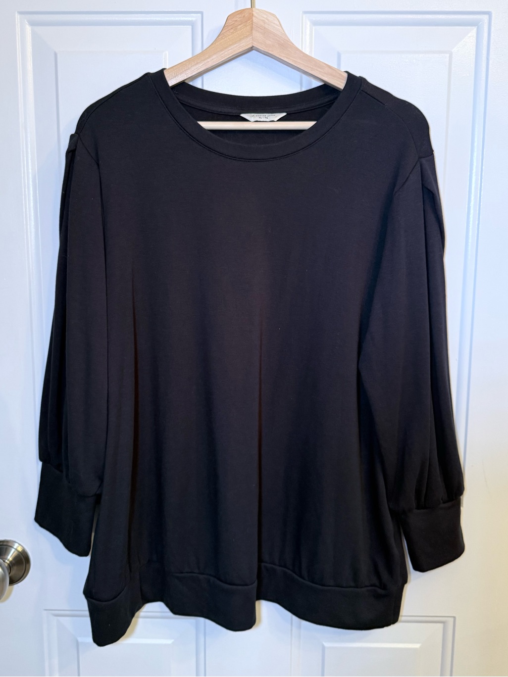 Denver Hayes Black Women's Pullover 3/4 Sleeve Sweatshirt